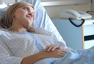 Genezing niet alleen door artsen